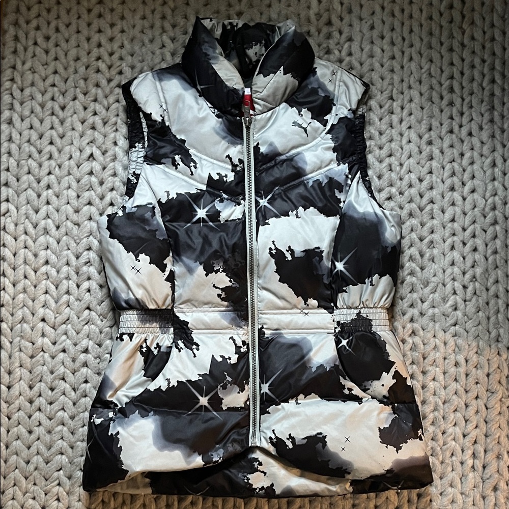 Puma Black and White Patterned Women's Puffer Vest